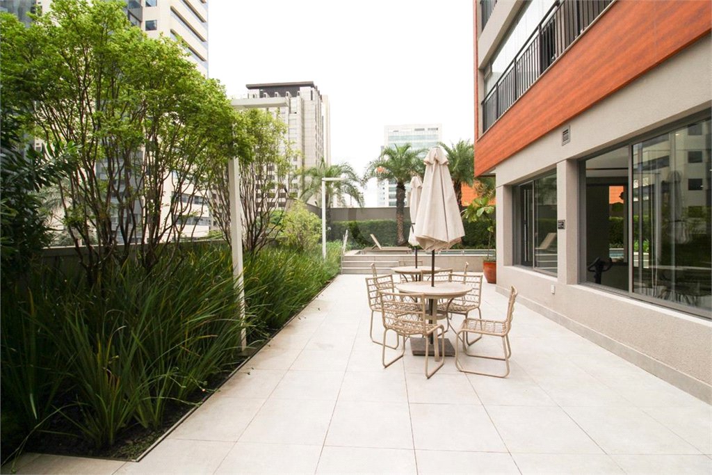 Apartamento à venda com 1 suíte em Indianópolis, São Paulo, SP