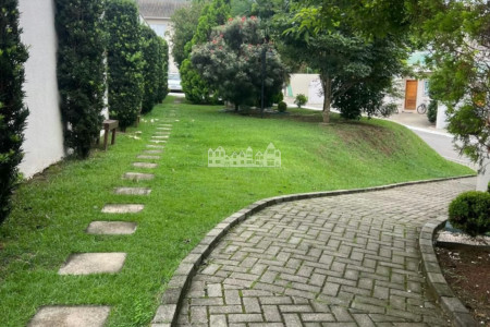 Casa à venda com 2 quartos no condomínio Residencial Manuela, Chácaras Maringá, Atibaia - SP