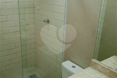 Casa à venda com 2 quartos, sendo 1 suíte, em Vila Anastácio, São Paulo, SP