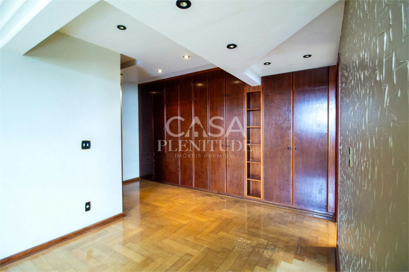 Apartamento à venda com 4 suítes no Centro, Sorocaba, SP