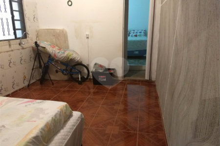 Sobrado à venda com 4 quartos em Parque Bom Retiro, Paulínia, SP