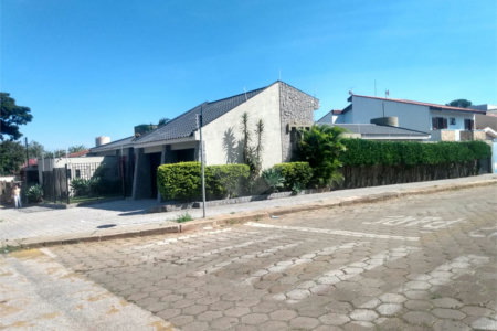 Casa à venda com 3 quartos, sendo 1 suíte, no Centro, Itapetininga, SP