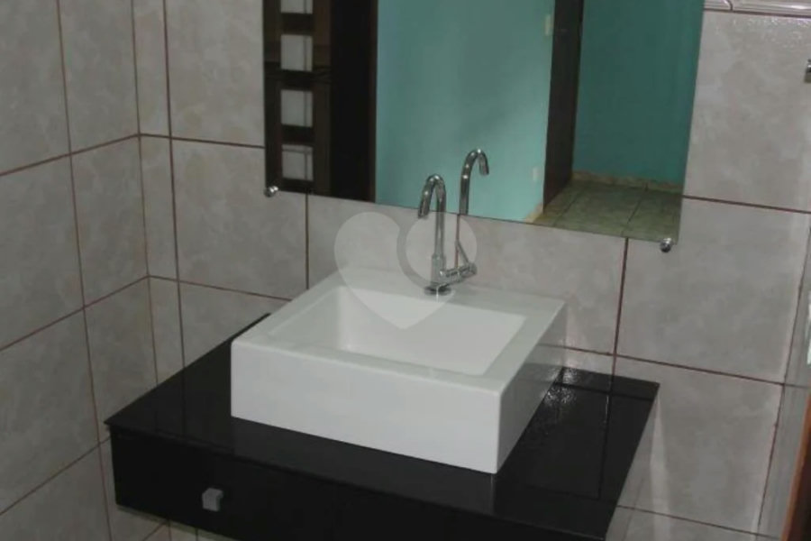 Sobrado à venda com 3 quartos, sendo 1 suíte, em Tremembé, São Paulo, SP