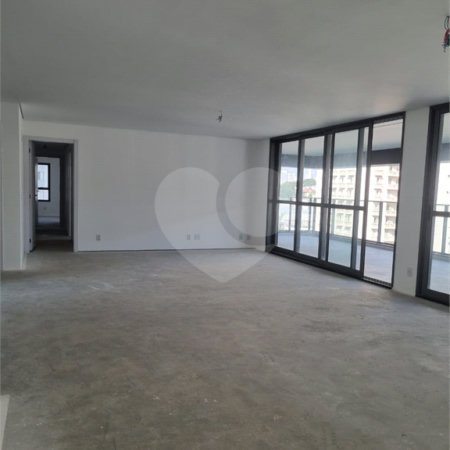 Apartamento à venda com 4 quartos, sendo 3 suítes, em Sumaré, São Paulo, SP