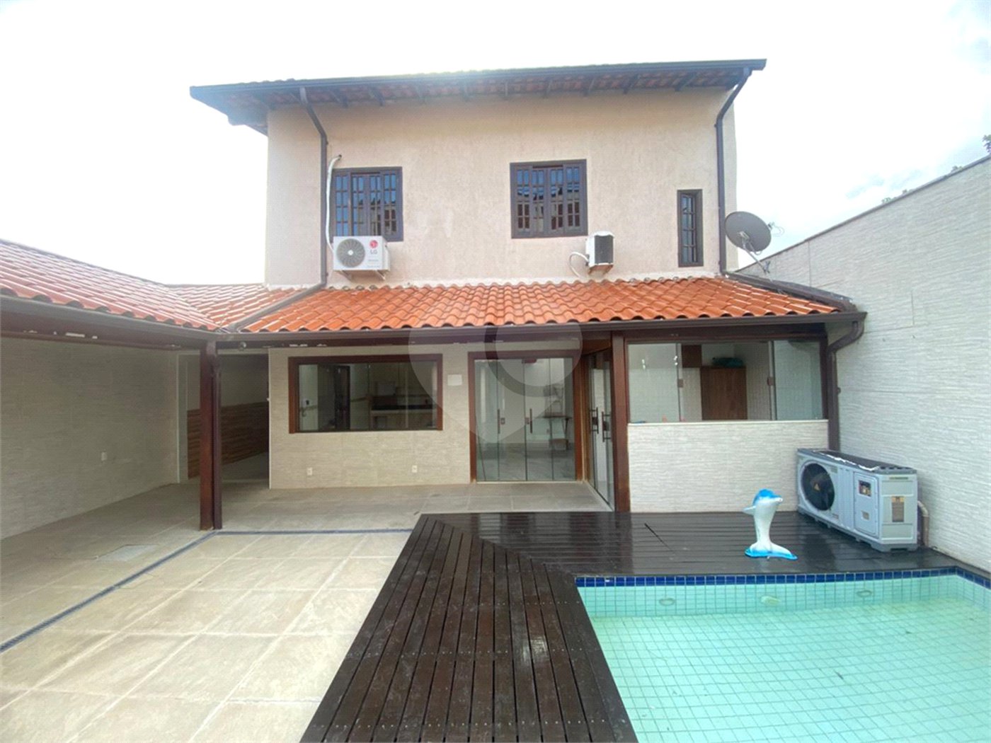 Casa à venda com 4 quartos, sendo 1 suíte, em Inhoaíba, Rio de Janeiro, RJ