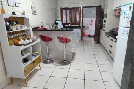 Casa à venda com 3 quartos, sendo 2 suítes, em Capela, Vinhedo, SP