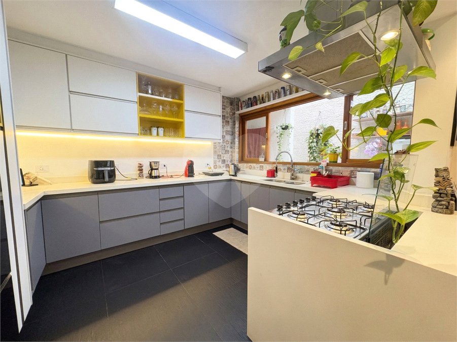 Casa à venda com 3 quartos, sendo 1 suíte, em Brooklin Paulista, São Paulo, SP