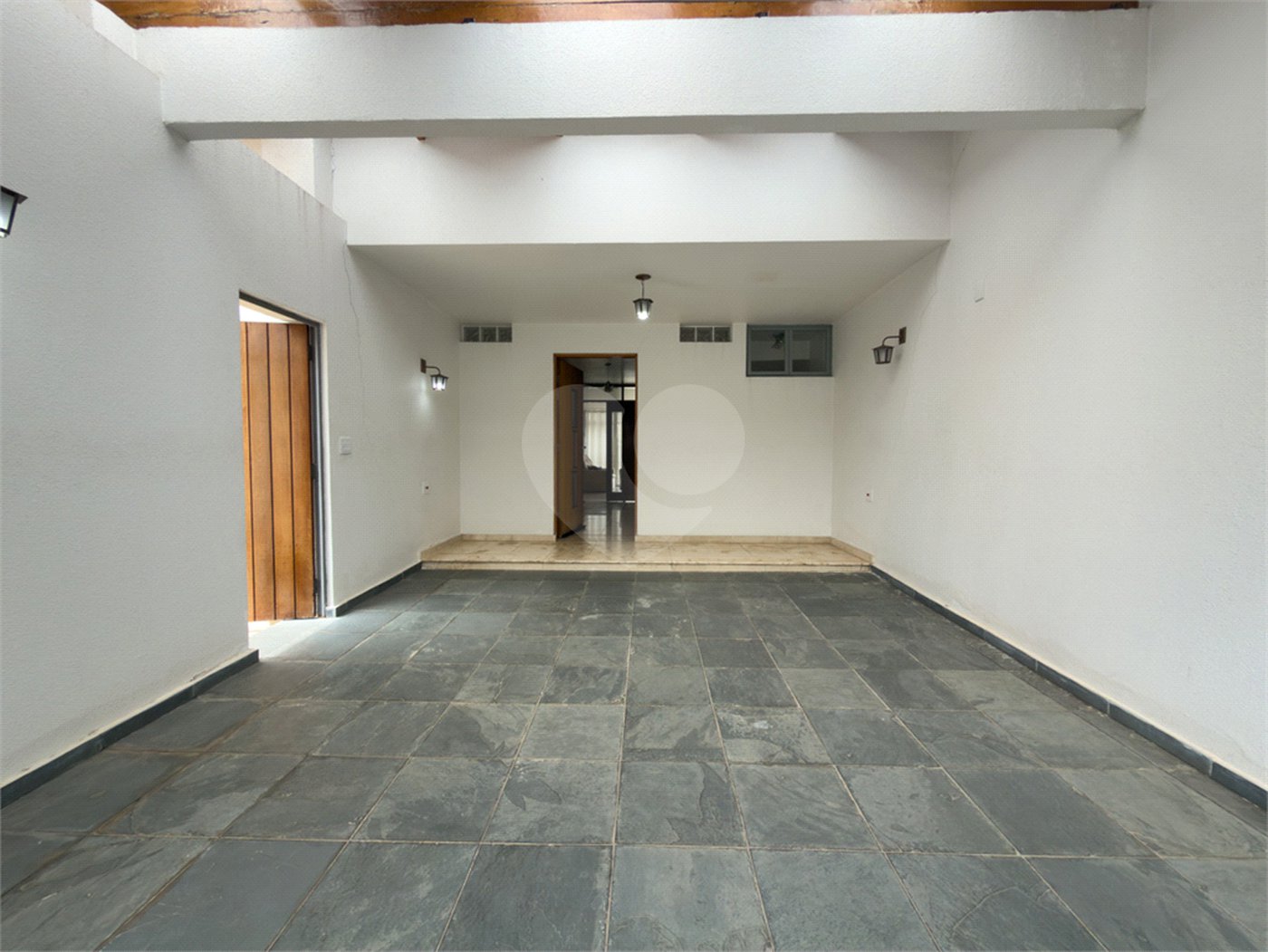 Casa de Vila à venda com 3 quartos, sendo 1 suíte, em Indianópolis, São Paulo, SP