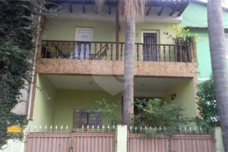 Sobrado à venda com 3 quartos em Jardim Rio Pequeno, São Paulo, SP