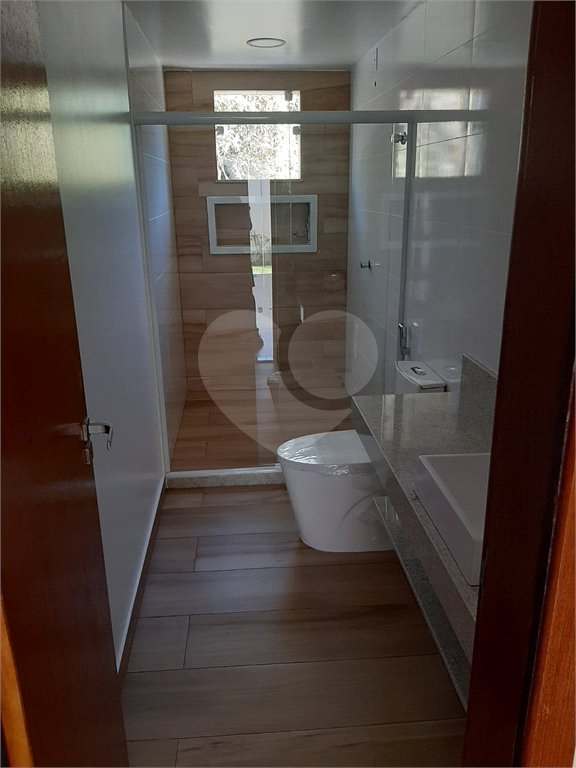 Terreno em condomínio à venda com 4 quartos, sendo 2 suítes,  em Caravelas, Armação dos Búzios, RJ