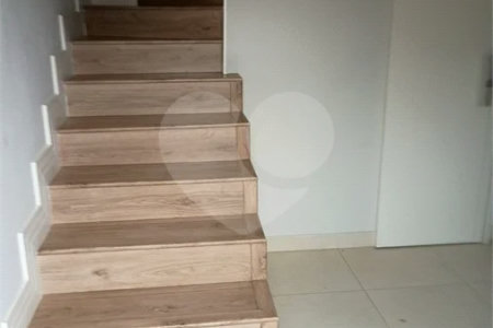 Casa à venda ou para alugar com 3 suítes no condomínio Quinta das Oliveiras, Valinhos - SP