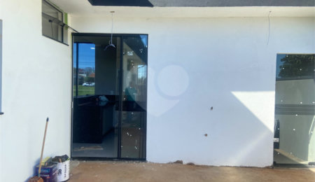 Casa à venda com 3 quartos, sendo 1 suíte,  no condomínio Residencial Alto da Boa Vista, Araraquara - SP