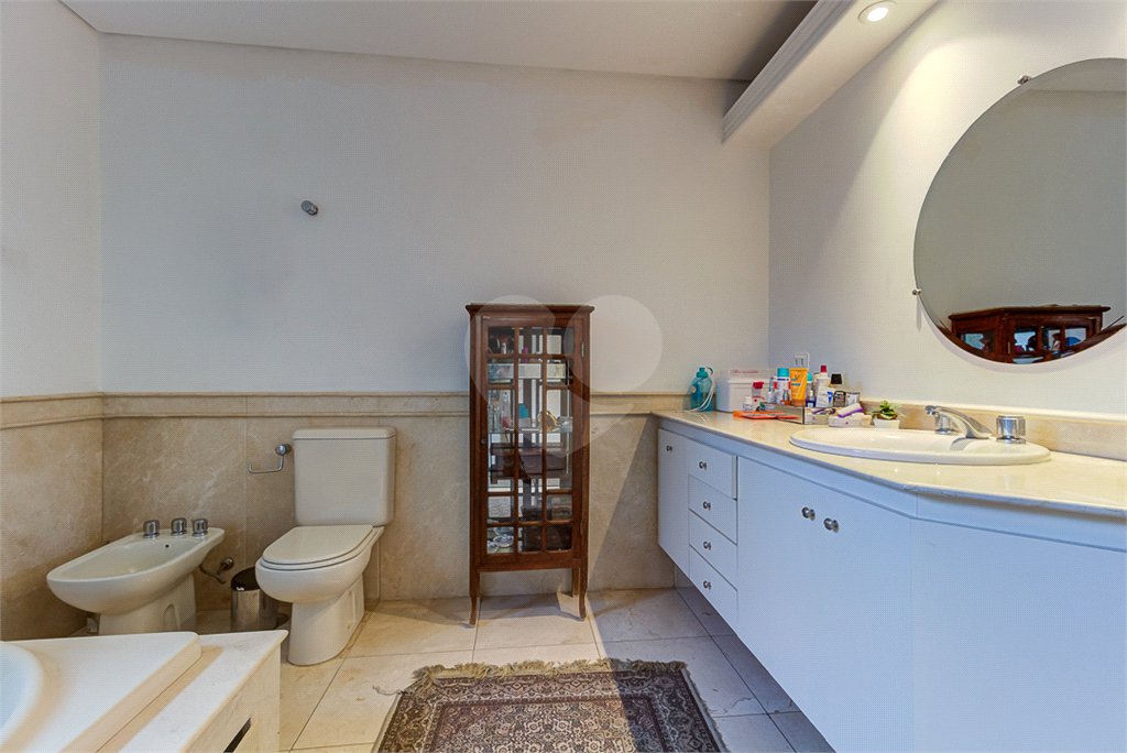 Casa à venda com 4 suítes no condomínio Vila Verde, São Paulo - SP