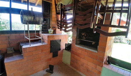 Sobrado à venda com 3 quartos, sendo 2 suítes, em Samambaia, Mairiporã, SP