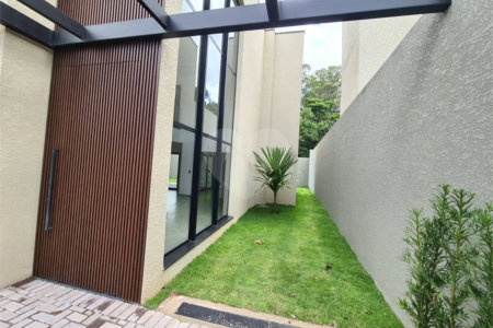 Casa em condomínio à venda com 3 suítes em Vila Santista, Atibaia, SP