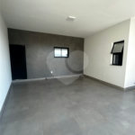 Casa à venda com 2 quartos, sendo 1 suíte,  no condomínio Residencial Parque Imperial, Salto - SP