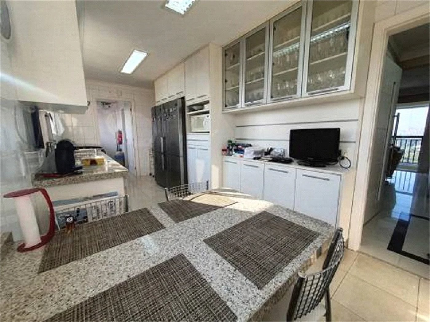Apartamento à venda com 3 suítes em Vila Progredior, São Paulo, SP