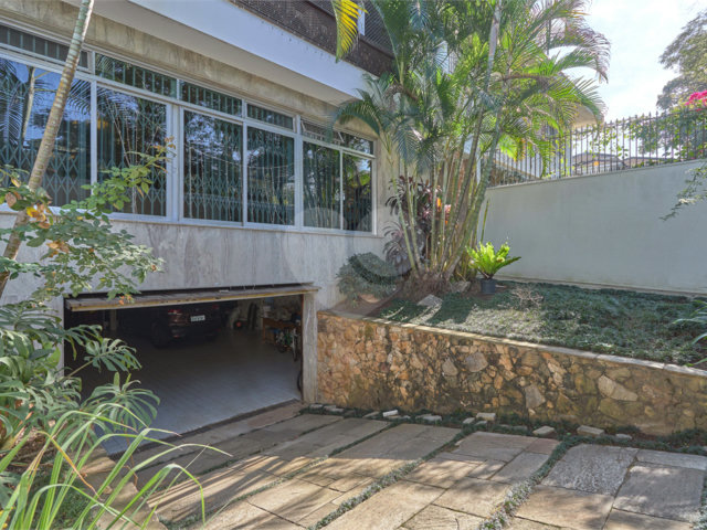 Casa à venda com 4 quartos, sendo 2 suítes,  em Brooklin, São Paulo, SP