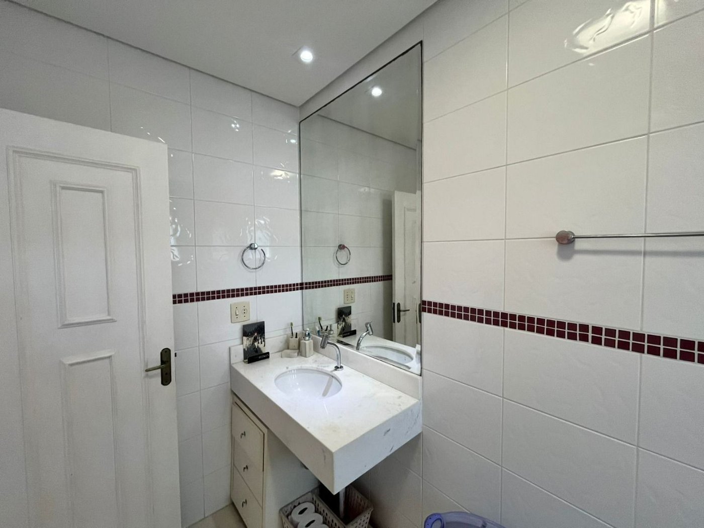 Apartamento com 3 dormitórios à venda, 120 m² por R$ 930.000,00 - Balneário Cidade Atlântica - Guarujá/SP