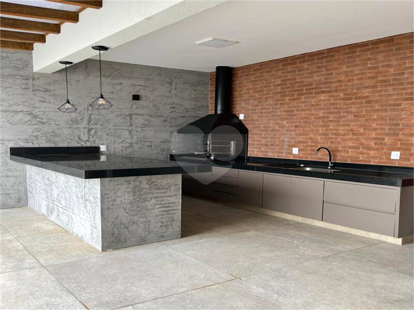Casa à venda com 3 suítes no condomínio Jardim Residencial Dona Lucilla, Indaiatuba - SP