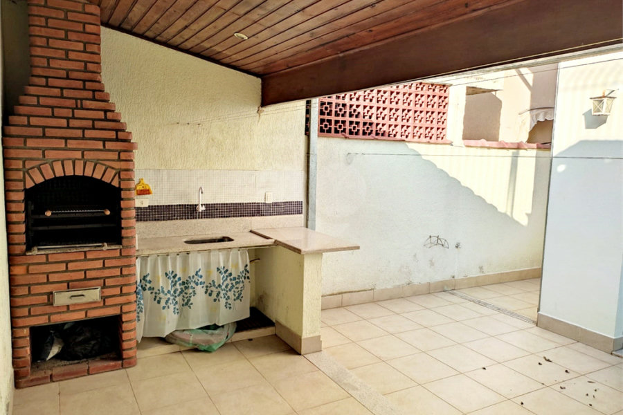 Sobrado à venda com 3 quartos, sendo 1 suíte,  em Vila Medeiros, São Paulo, SP