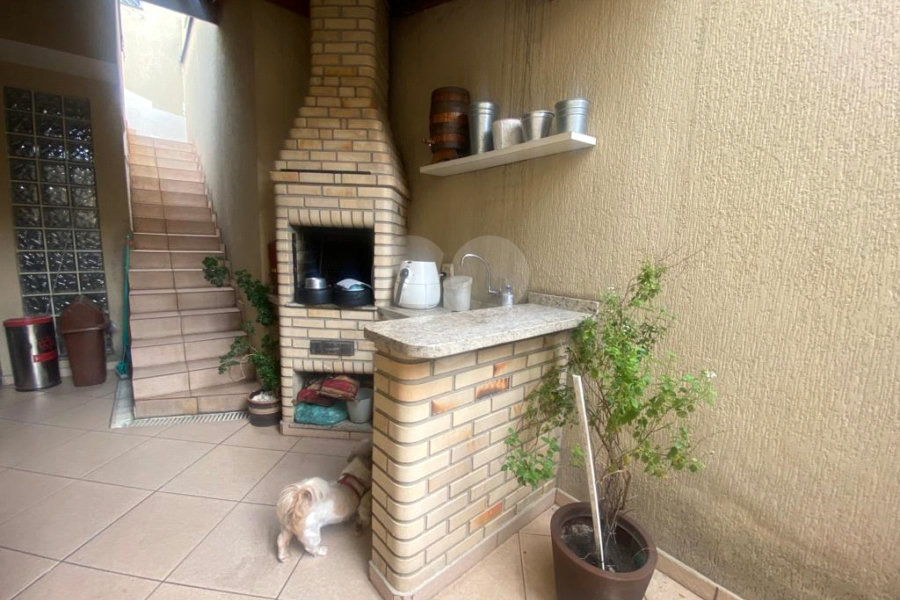 Casa à venda com 4 quartos, sendo 2 suítes, em Parada Inglesa, São Paulo, SP