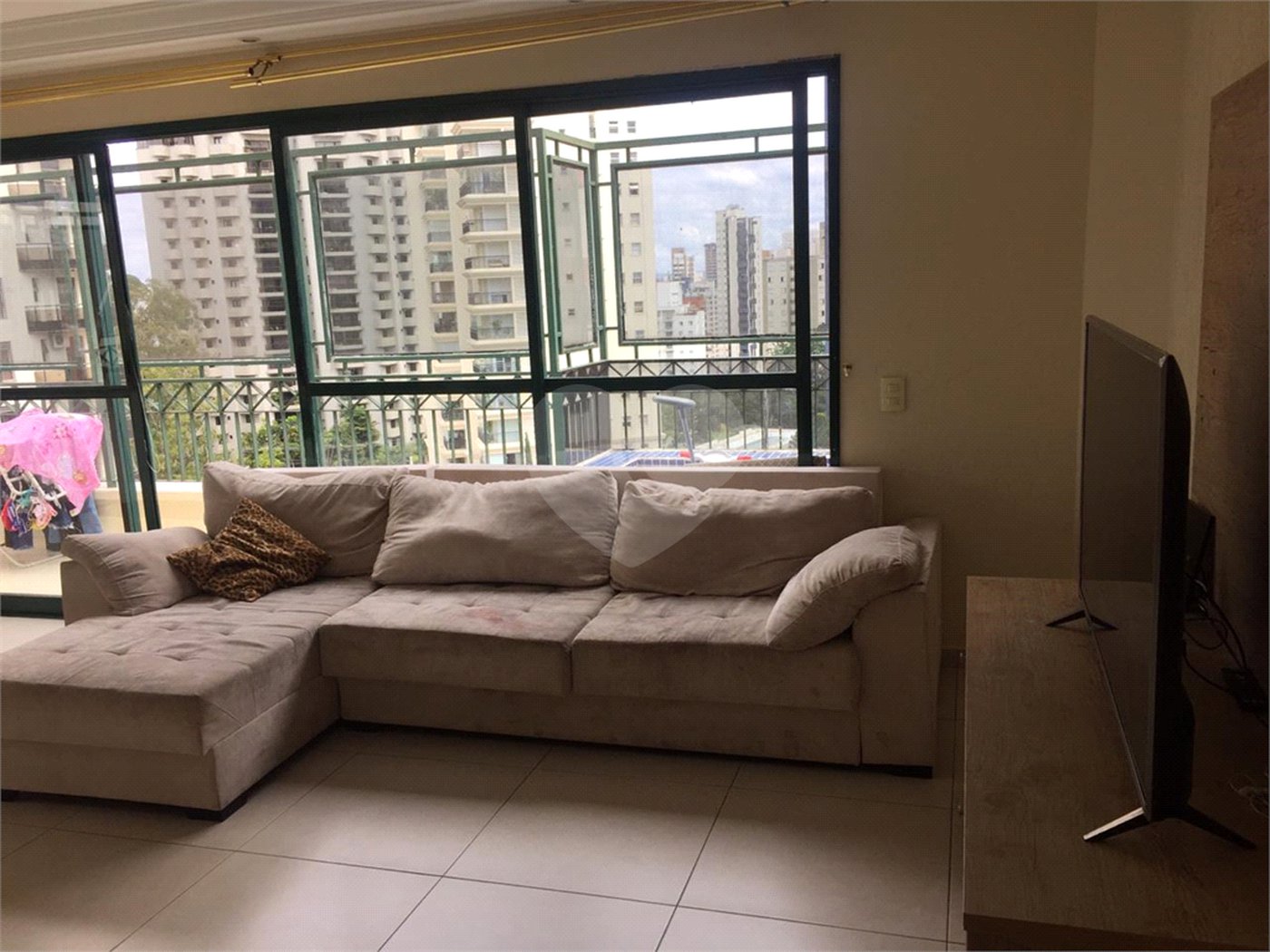 Apartamento à venda com 3 suítes em Vila Suzana, São Paulo, SP