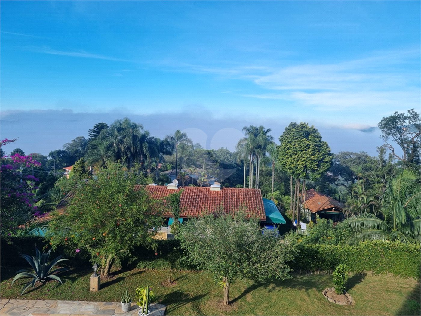 Casa à venda com 3 quartos, sendo 1 suíte, no condomínio Alpes da Cantareira, Mairiporã - SP