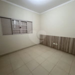 Casa à venda com 3 quartos, sendo 1 suíte,  em Jardim Primaveril, Três Lagoas, MS