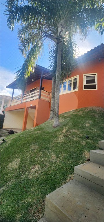 Casa à venda com 4 quartos, sendo 2 suítes, no condomínio Delle Stelle, Louveira - SP