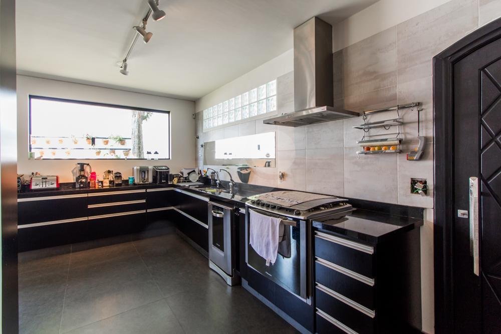 Casa à venda com 4 suítes em Jardim Marajoara, São Paulo, SP