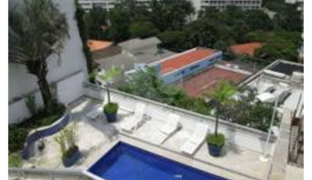 Sobrado à venda com 5 suítes em Santana, São Paulo, SP