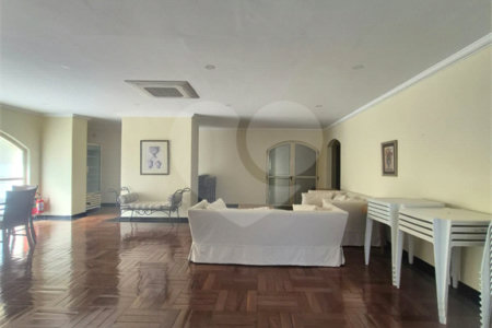 Apartamento para venda em Moema com 2 quartos, sendo 1 suíte, 1 vaga, 62 m²