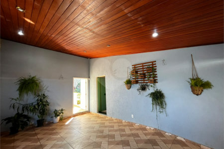 Casa à venda com 3 quartos, sendo 1 suíte, em Vila Nastri, Itapetininga, SP