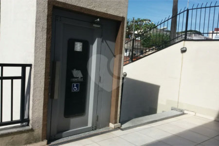 Casa à venda com 2 suítes no condomínio Residencial Taormina, São Paulo - SP