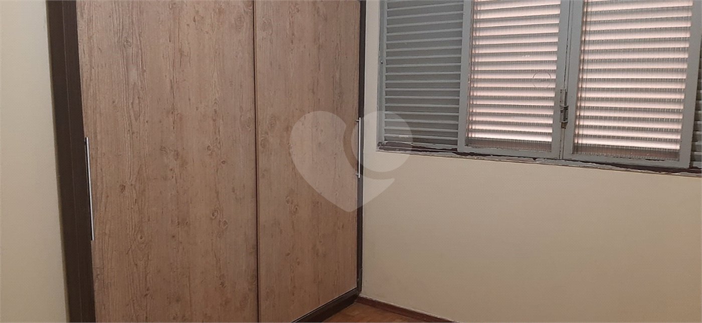 Casa espaçosa com 3 quartos e suíte em excelente bairro residencial!