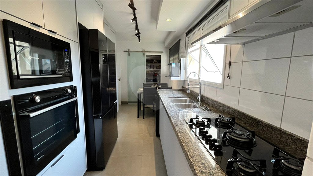 Apartamento à venda com 4 quartos, sendo 3 suítes, em Cambuci, São Paulo, SP