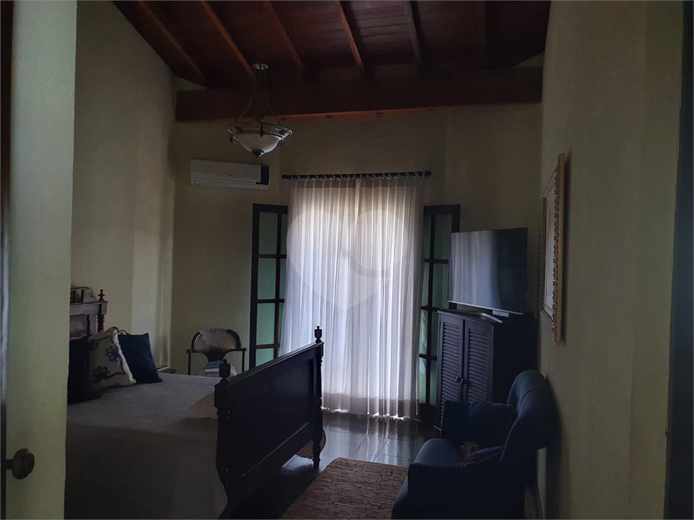 Casa à venda com 4 quartos, sendo 2 suítes,  em Mogi Moderno, Mogi das Cruzes, SP
