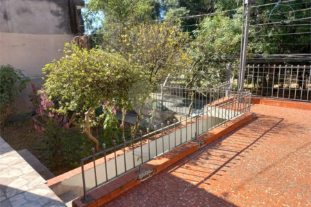 Casa à venda com 3 quartos, sendo 1 suíte,  em Vila Tiradentes, São Paulo, SP