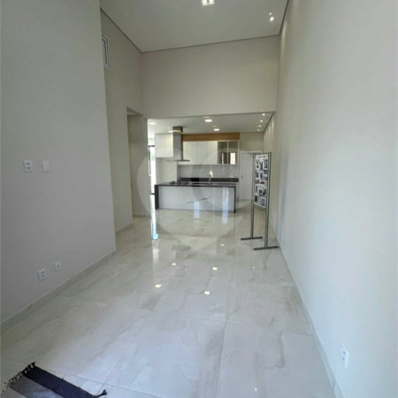 Casa à venda com 3 suítes no condomínio Condomíno Helena Maria, Sorocaba - SP