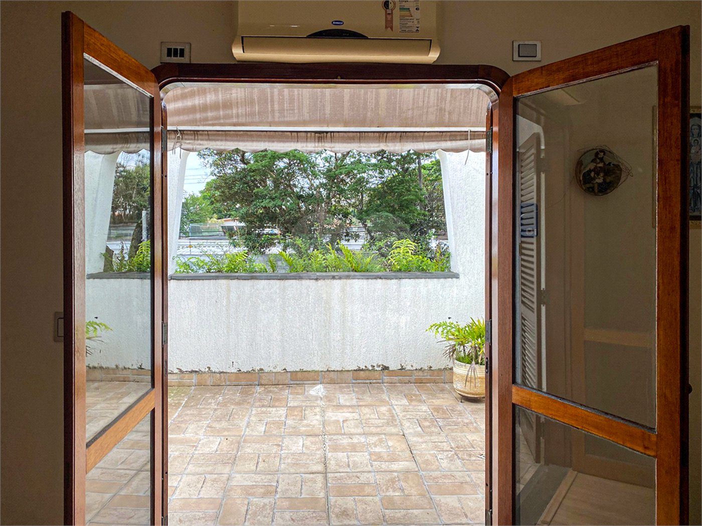 Casa à venda com 5 quartos, sendo 3 suítes, em Brooklin, São Paulo, SP