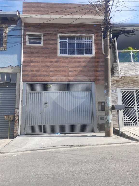 Sobrado à venda com 1 suíte em Jardim Luciana, Itaquaquecetuba, SP