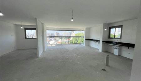 Apartamento à venda com 4 suítes em Jardim Bebedouro, Guarulhos, SP