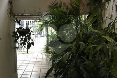 Sobrado à venda com 4 quartos, sendo 2 suítes,  em Vila Mariana, São Paulo, SP