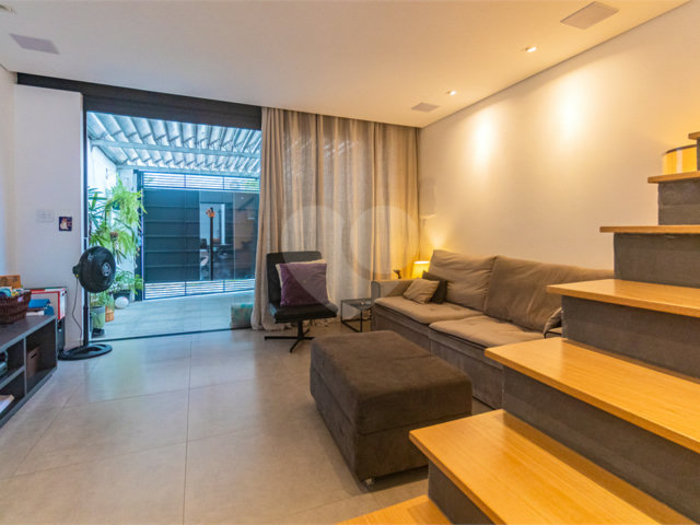 Casa de Vila à venda com 2 quartos em Chácara Santo Antônio, São Paulo, SP