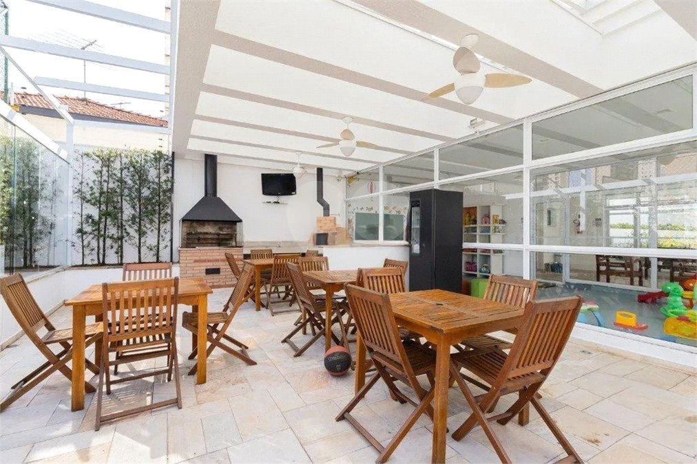 Apartamento à venda com 3 suítes em Vila Romana, São Paulo, SP