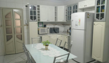 Sobrado à venda com 3 quartos, sendo 1 suíte,  em Vila Medeiros, São Paulo, SP
