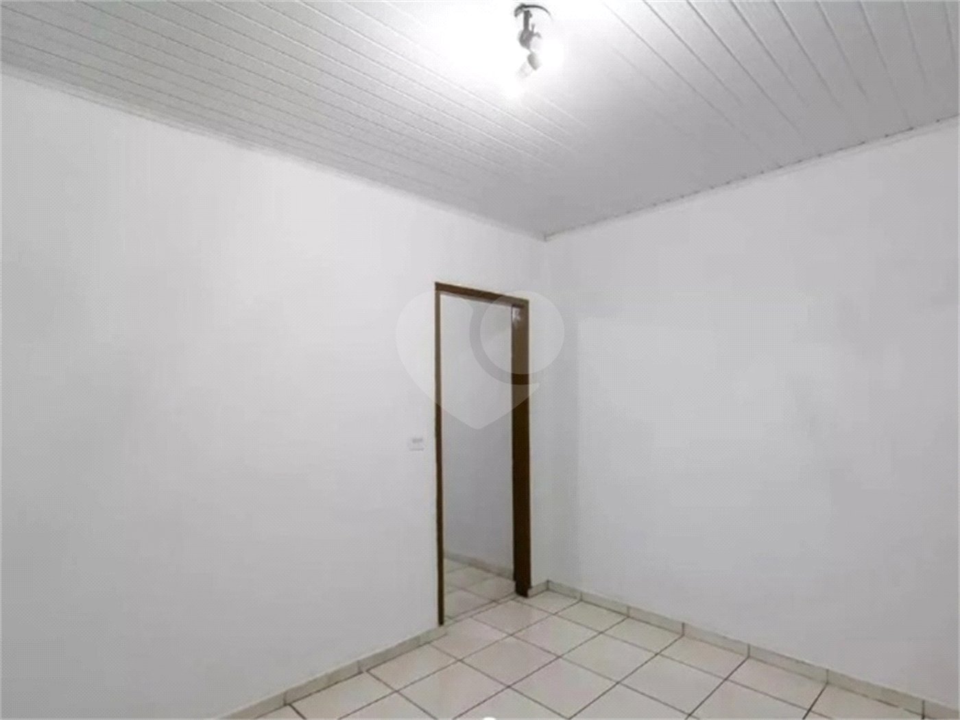 Casa à venda com 4 quartos, sendo 2 suítes, em Jardim Coimbra, São Paulo, SP