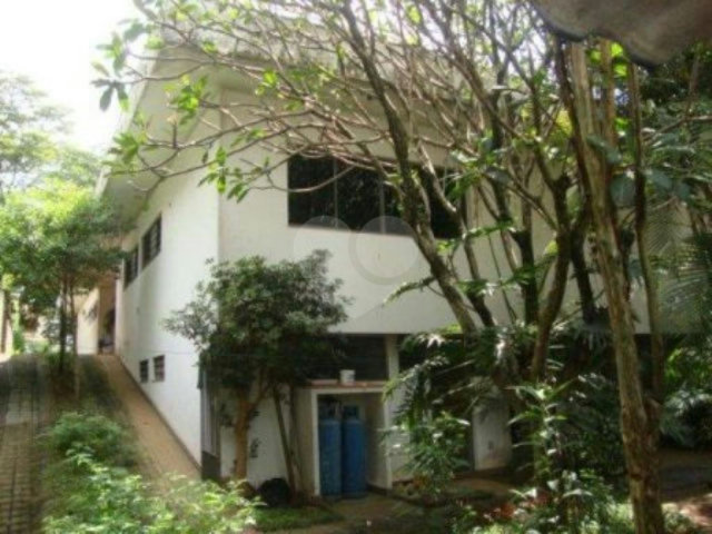 Casa Térrea à venda com 4 quartos, sendo 1 suíte,  em Jardim Floresta, São Paulo, SP
