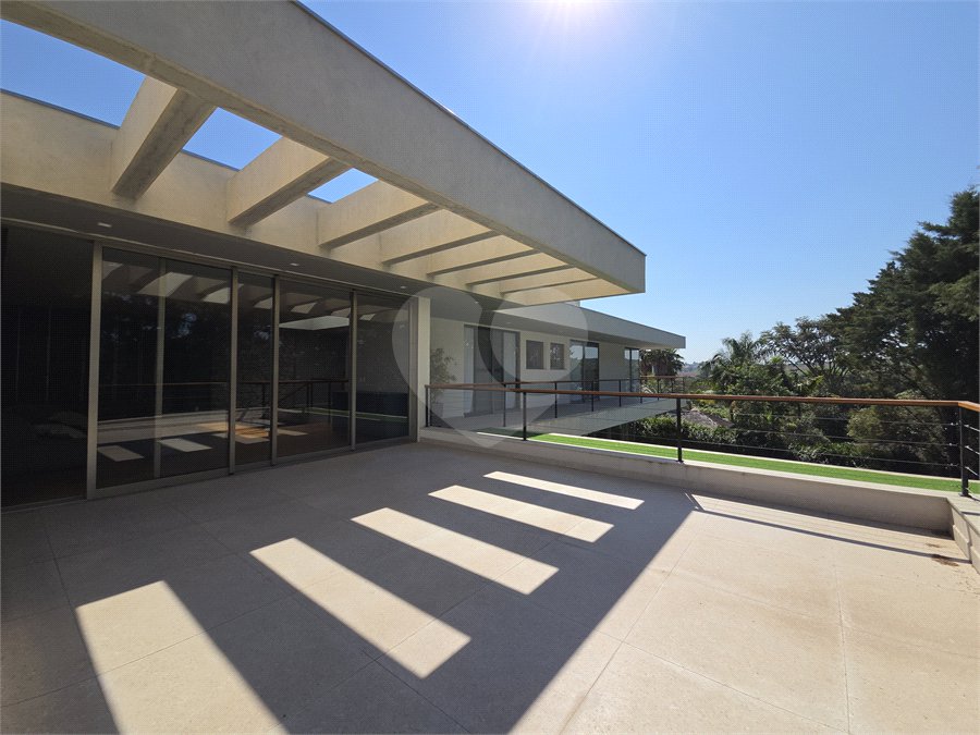 Casa à venda com 4 suítes no condomínio Fazenda Imperial, Sorocaba - SP